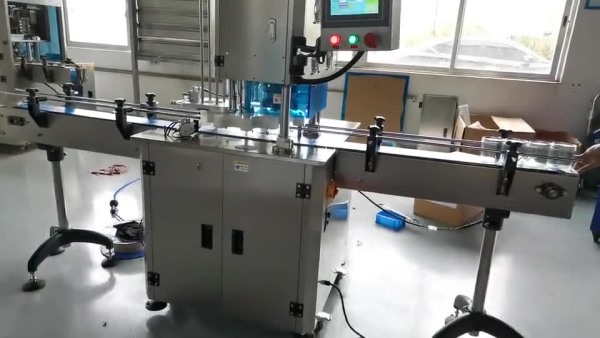 PET塑料（liào）罐全自動封罐機