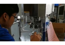 半自動（dòng）封罐機